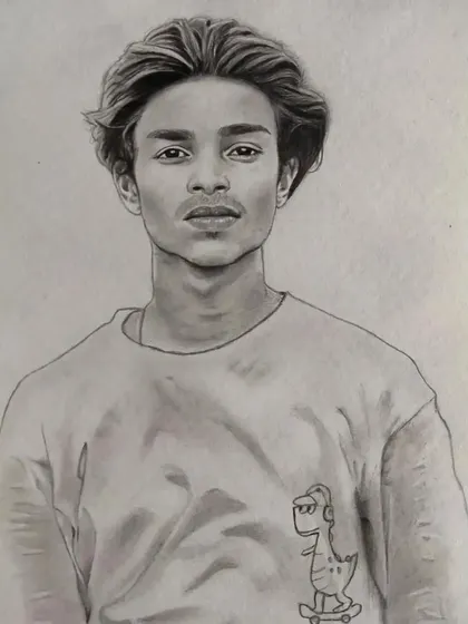 This is a commissioned artwork. I focus on the subtle details of facial structure and clothing to create a lifelike pencil drawing.