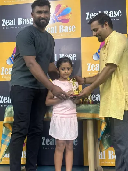 Our runner-up, Shriya Sharma, receiving her award from the organizers.