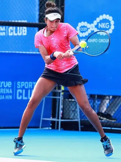 Action shots from my quarterfinal run at the ITF $25K event in Thailand. Each tournament pushes me to refine my game, from my volley technique to my baseline strategy.