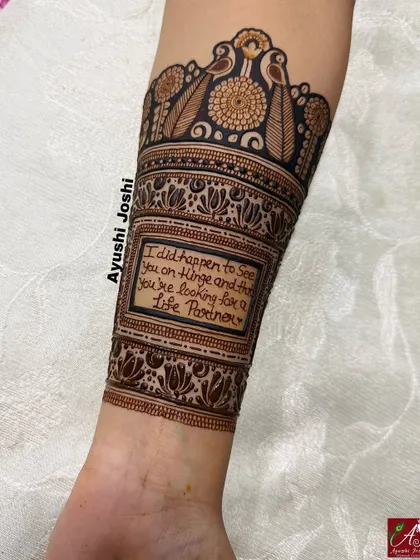 A close-up of the custom text within the mehendi, reading "I did happen to see you on Hinge and thought you're looking for a Life Partner."