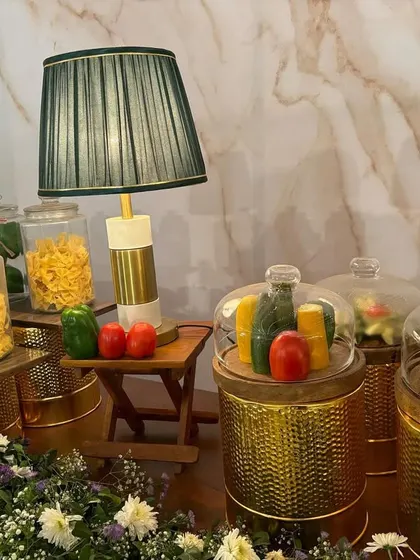 This is a detail shot of the decor at our Italian food station. We use fresh vegetables and jars of different pasta types not just as ingredients, but as part of the beautiful, rustic presentation.