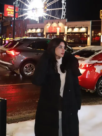 Another candid shot from my fun winter trip to Niagara Falls.