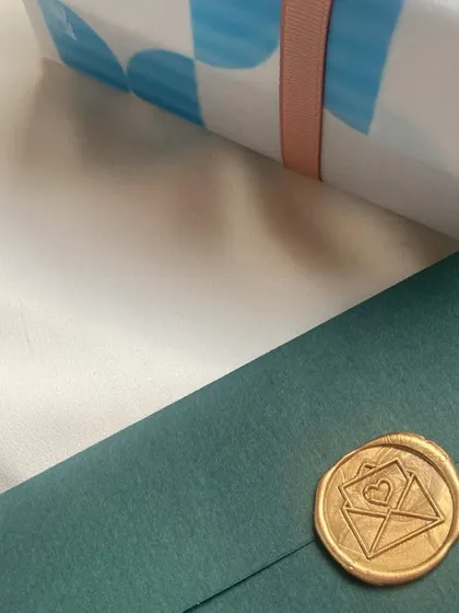 A little bit of love wrapped up in a bow. I love pairing a beautifully wrapped gift with a personalized, hand-addressed envelope to complete the experience.