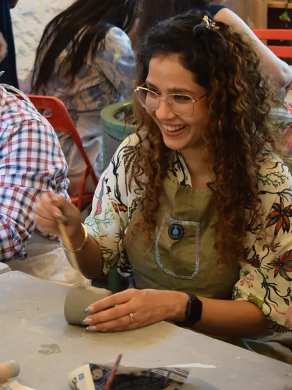 From a simple leaf-imprinted plate to a joyful smile, our taster sessions are all about the experience. In just 2.5 hours, you can create something beautiful and unique with your own hands.