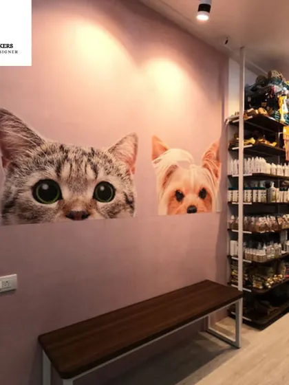 To add a touch of personality, I incorporated this charming wall decal in the pet shop. It creates a perfect Instagrammable spot and reinforces the brand's friendly, pet-centric identity, making the space more memorable for visitors.