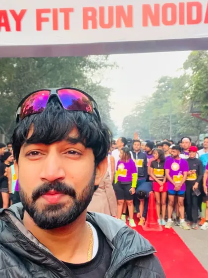 A selfie from the start line of the Stay Fit Run Noida. I love capturing the energy and scale of the events I help put together.