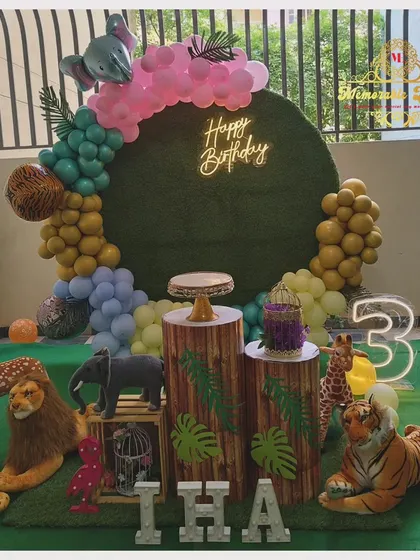 Another view of the popular jungle theme, perfect for a toddler's birthday party.