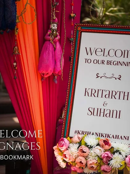 A collection of our favorite welcome signages, from traditional and floral to modern and mirrored, each one setting the perfect first impression.