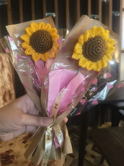 The perfect gift for your besties! Two of our handcrafted sunflower crochet bouquets, ready to bring joy and make them smile.
