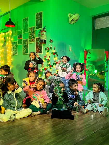 Posing with their Christmas gifts. It's wonderful to see the bonds they form in the studio.