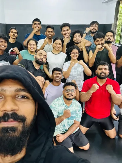 A selfie with the squad after a great training session. The smiles say it all.