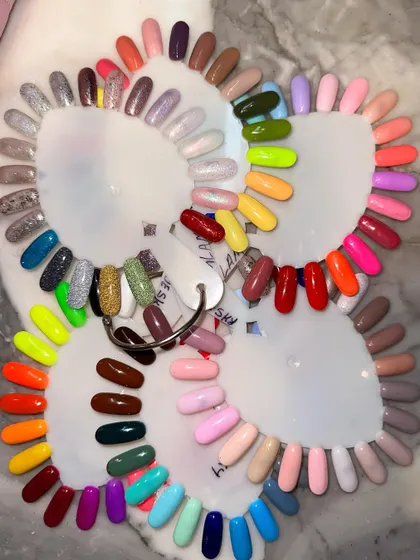 From bold and bright to soft and subtle, I have a huge collection of colors for you to choose from. Whatever your mood or style, we'll find the perfect shade together.