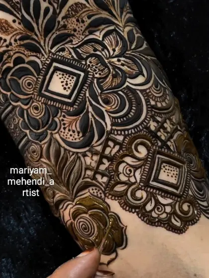 A close-up of a bridal start-up, showing the foundation of an intricate design.