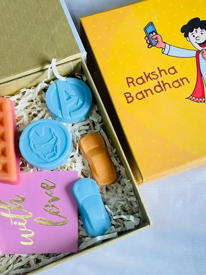 The perfect Raksha Bandhan hamper for a little brother who loves superheroes. It contains a peachy waffle soap, two Avenger-themed soaps, mini car soaps, and an amethyst rakhi.