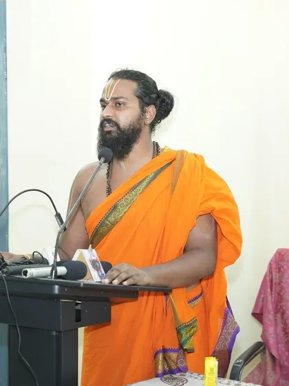 Addressing the audience after being honored with the Spiritual Scientist Award. I spoke about the importance of Dhanurvidya as a tool for physical, mental, and spiritual discipline.