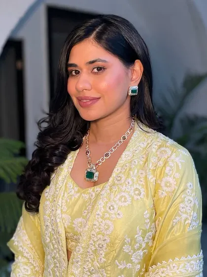 A close-up of the client's radiant look.