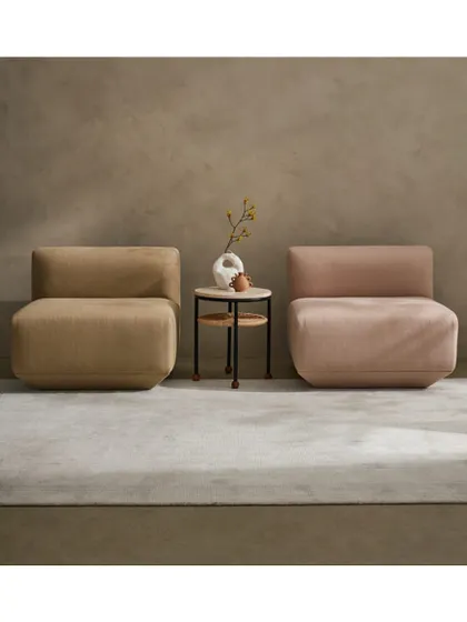 The 'Mochilla' fabric is designed to create soft, comfortable, and relaxed spaces. Its gentle texture and neutral colour palette make it a versatile choice for minimalist, modern seating.