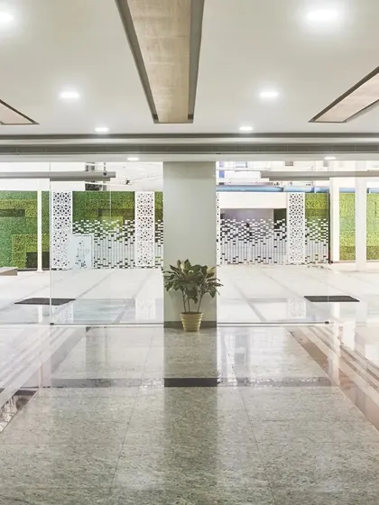 The expansion of Ramakrishna Care Hospital was designed as an understated yet modern prototype of the existing block. This contemporary remodeling approach evolves the design semantics across the entire campus.