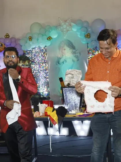 A classic "cut and restored" handkerchief trick with an audience member. It's a simple, visual, and funny routine that works great for any type of crowd, from corporate events to society gatherings.