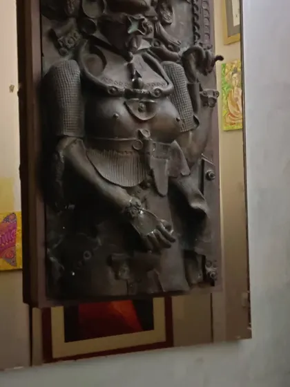 This consultation was for an artist's bungalow filled with unique art pieces. Using an aura scanner, I assessed the energy of each artwork and advised on their placement to ensure they contribute positively to the home's environment.