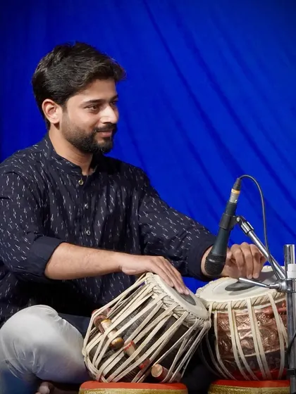 Another photograph from the 'Swaranubhuti' concert, clicked by Swarchhaya.