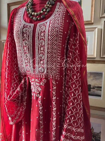 A straight-on view of the mannequin, providing a clear look at the symmetrical design of the yoke and sleeves.