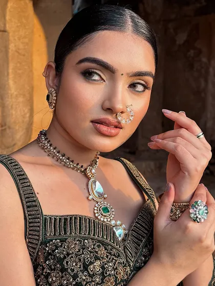 Another angle of this soft and subtle makeup look, perfect for someone who wants to look polished and chic without heavy makeup.
