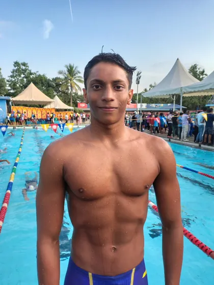 Sharan S after setting another new meet record, this time in the 800m Freestyle.