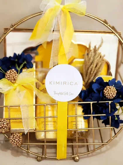 A bright and cheerful arrangement for Kimirica's "Golden Jojoba" collection, using a bold yellow and blue color scheme that really pops.