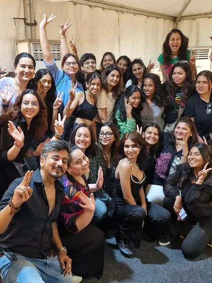 Our team of 30 incredible artists from Delhi, Bangalore, and Mumbai lit up the night for the JADE by Monica & Karishma show.