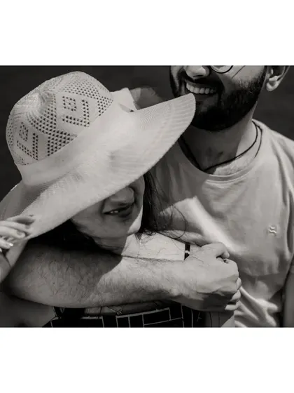 A beautiful black and white close-up that focuses purely on the emotion and joy between the couple. Sometimes, removing color makes the moment even more powerful.