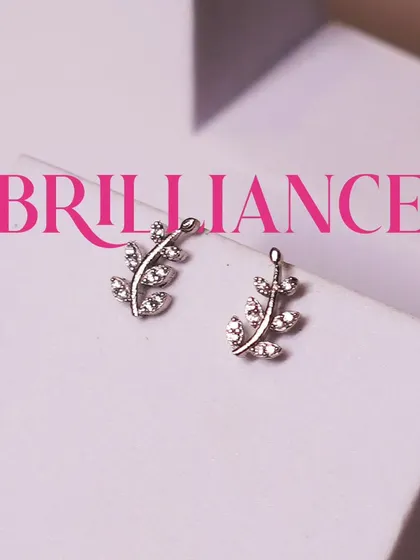 Brilliance in every detail. These leaf-inspired studs are crafted to catch the light and add a subtle sparkle to your day.