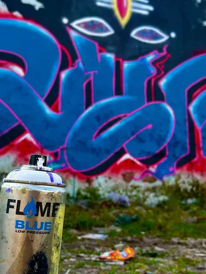 A shot of the Flame Blue spray can used for the Shiva piece. The colors were chosen to reflect the cool, calm energy of the deity.