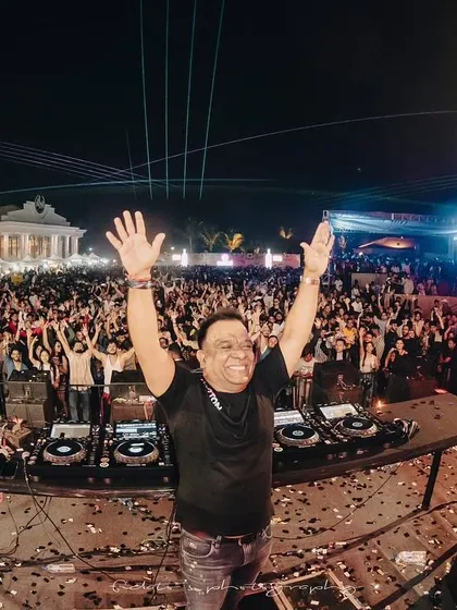On stage at the Mandala Music Festival in Kolkata. The feeling of playing to a massive open air crowd like this is absolutely incredible.