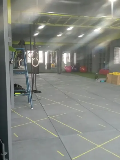 This is our Group X studio at HSR Fitness World in Bangalore, where many of my offline classes take place. It is a spacious, well-equipped environment perfect for group aerobics, HIIT, and functional training.