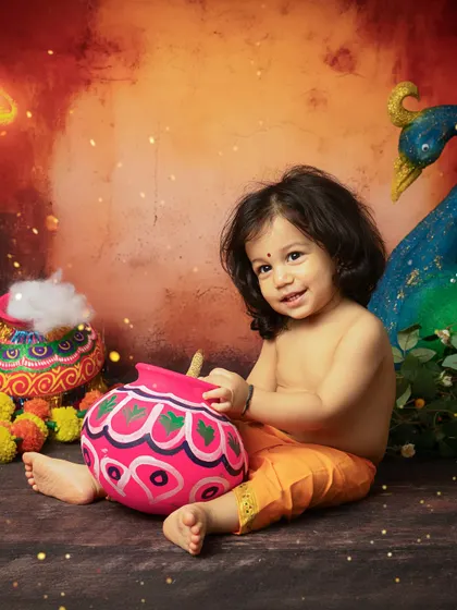 Another adorable, smiling portrait from the Little Krishna legacy session.