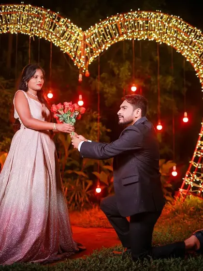 A classic proposal recreation. I ensure the groom's attire is just as sharp and romantic as the moment itself.