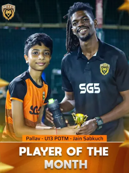 Pallav from our U13 team receiving his Player of the Month award. This award recognizes his outstanding performance and sportsmanship at the Jain Sabkuch center.