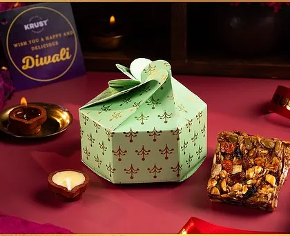 The Flower Healthy Gifting Box, featuring our popular protein granola bars. A perfect, healthy gift to share during the festive season.
