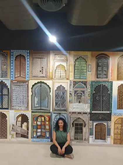 Another shot of me with the completed 'Doorways of India' mural.
