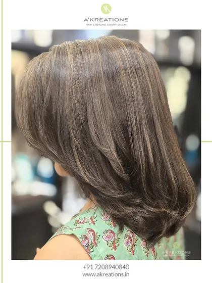 The final result of our sun-kissed highlights, showing a radiant, healthy, and beautifully colored style.