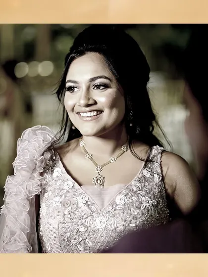 The gorgeous bride, all the way from Melbourne, for her reception. Her lavender-themed outfit and my glam makeup application left everyone spellbound.