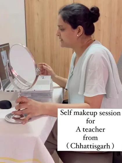 An online self makeup session with a teacher from Chhattisgarh. I am guiding her through the steps of creating a simple, everyday makeup look.