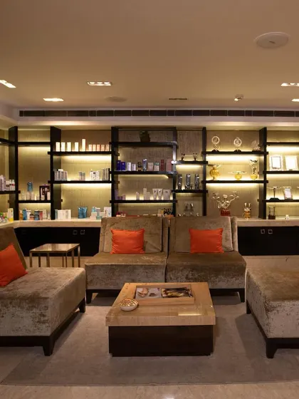 Our plush lounge area, with its warm lighting and comfortable seating, is the perfect place to unwind before or after your treatment. We are all set to make your festivities Blliisful.