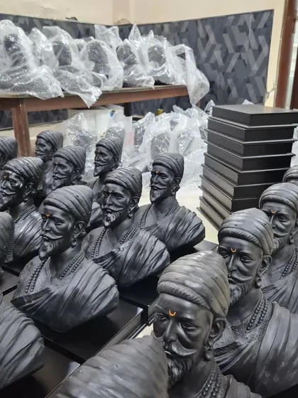 Here you can see a bulk order of Chhatrapati Shivaji Maharaj busts ready for dispatch. This showcases our workshop's capacity to handle large-volume manufacturing for corporate gifting, events, or institutional requirements, ensuring consistent quality across every piece.