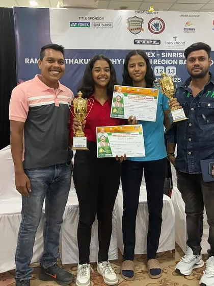 Our U17 Girls Doubles runners-up, Anriya and Nidhi, with their proud coaches.