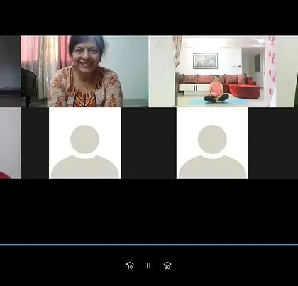 The smiling faces at the start of our online session for the JobsForHer team. I love seeing everyone ready to dedicate some time to their well-being.