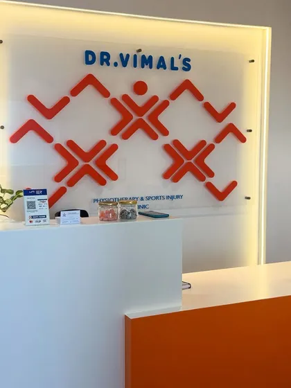 The front desk at our Noida clinic, where our team is ready to welcome you. The clean, modern design reflects the professional quality of care we provide.