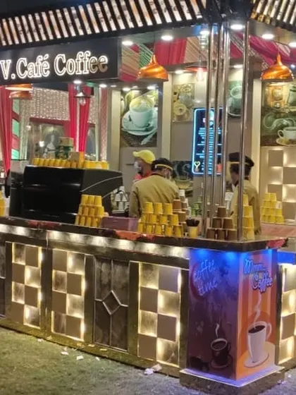 My live V.Café Coffee station, fully equipped for a large wedding event. My baristas serve freshly brewed coffee, providing a premium café experience that guests always appreciate.