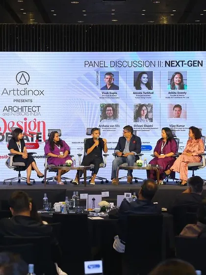 The panel in action, discussing the future of design and the challenges of the industry.